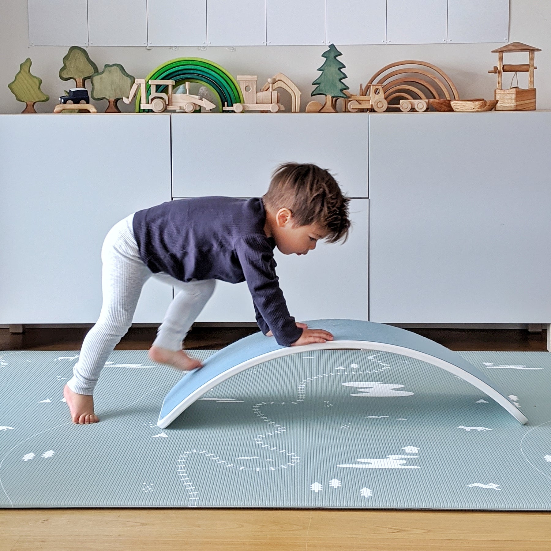 LITTLE WIWA - GENERÖS PLAY MAT (LILLE VERDEN SIGNATUR)