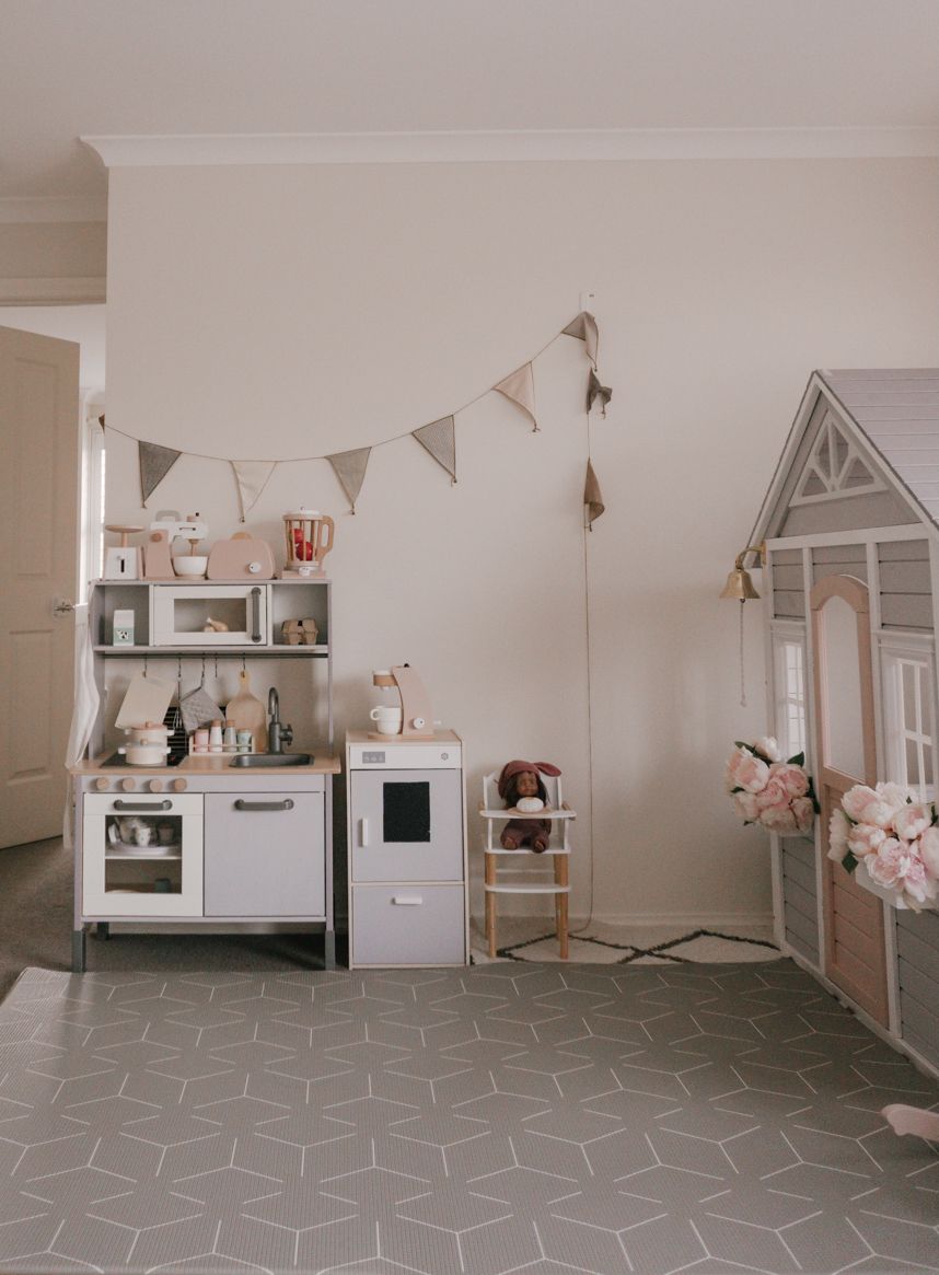 Little Wiwa - Generos Play Mat (Signatur Latte)