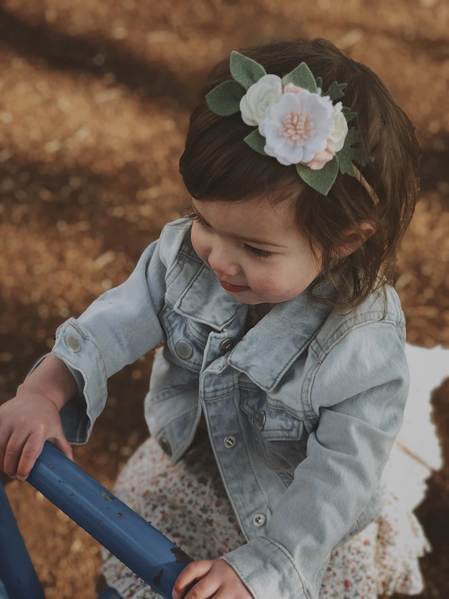 KIREI HANDMADE - SMALL CROWN HEADBAND (CLASSIC NEUTRAL)